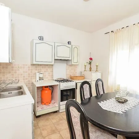 Ceprljanda Apartament Ugljan